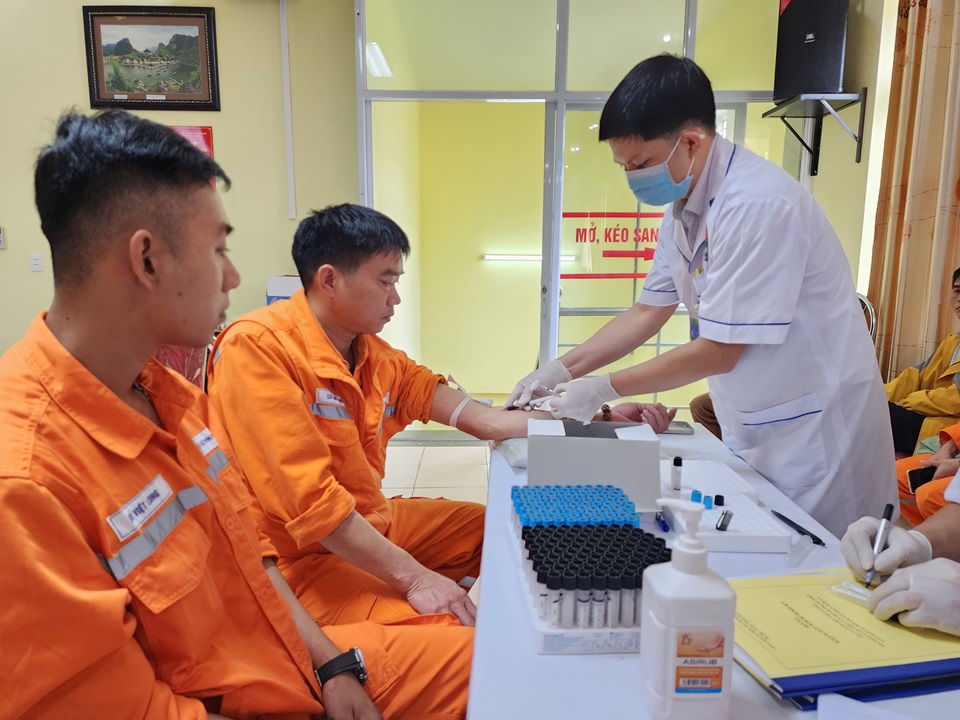 PC Sơn La: Tổ chức khám định kỳ lần 1 năm 2024 cho CBCNV